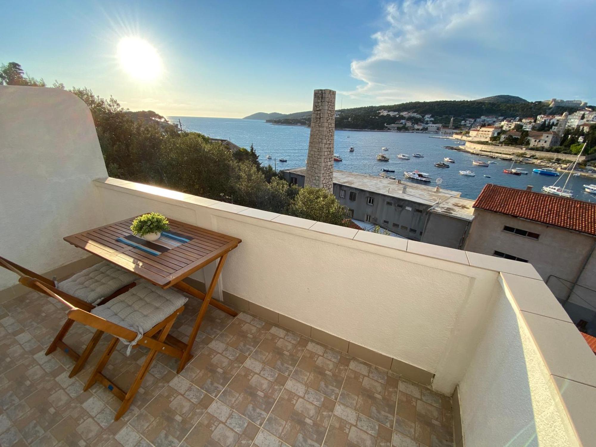 Sunset House With Seaview Apartment ฮวาร์ ภายนอก รูปภาพ
